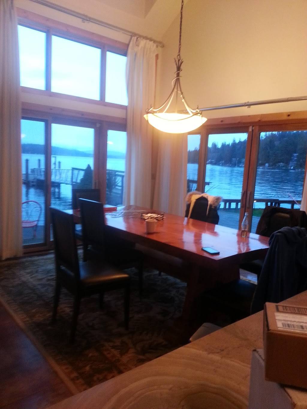 D D Denotta Seafood Company | restaurant | 17321 WA-106, Belfair, WA 98528, USA | 3605522085 OR +1 360-552-2085