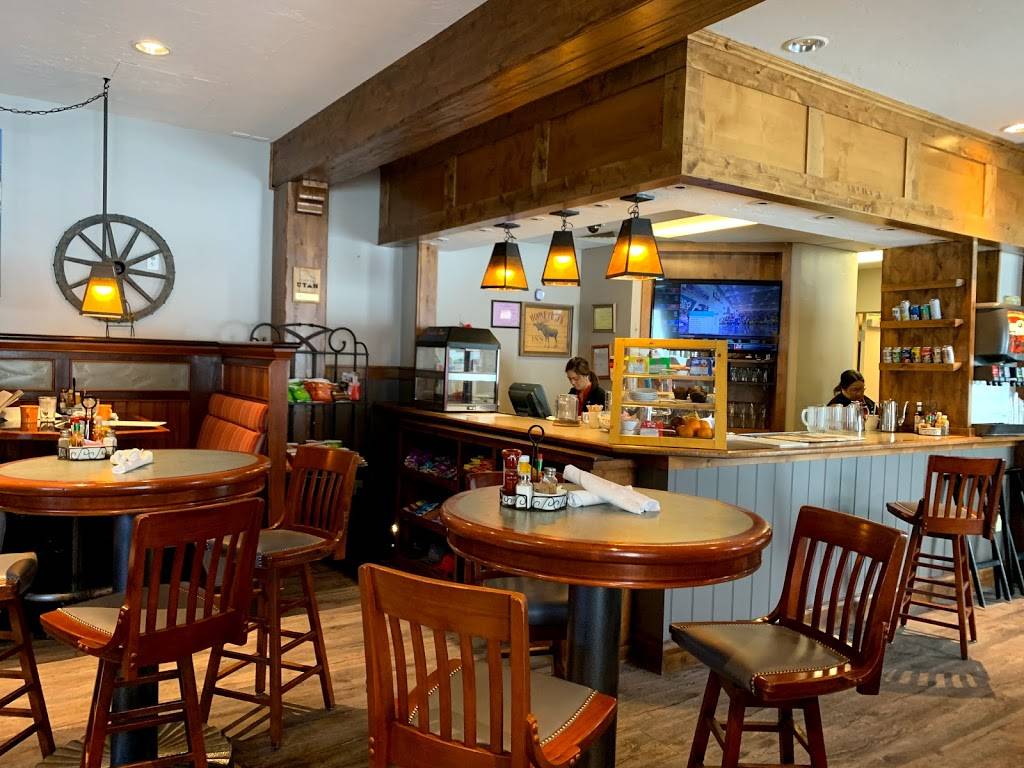Bandannas Bar & Grill | restaurant | 2001 Thaynes Canyon Dr, Park City, UT 84060, USA | 4359405090 OR +1 435-940-5090