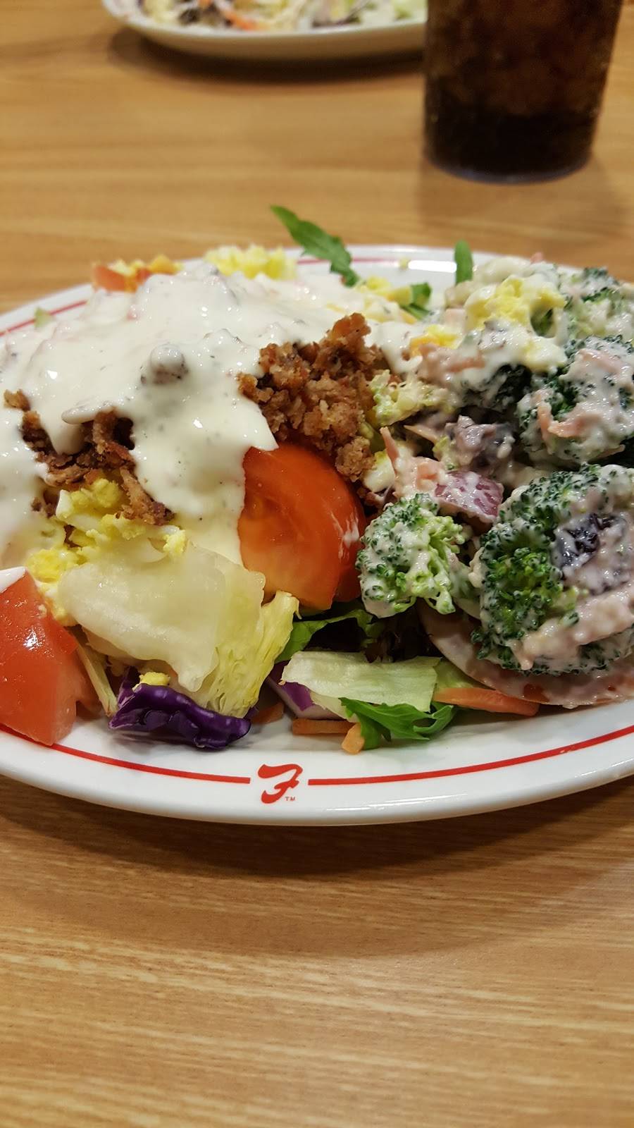 Frischs Big Boy | restaurant | 1228 Scioto St, Urbana, OH 43078, USA | 9376524141 OR +1 937-652-4141