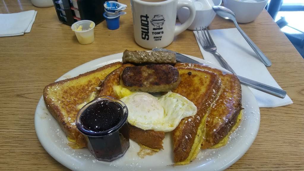 Toms | restaurant | 115 E College Ave #13, Lompoc, CA 93436, USA | 8057369996 OR +1 805-736-9996