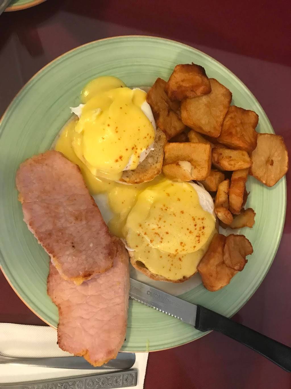 Harvest Table | restaurant | 3350 Fairview St, Burlington, ON L7N 3L5, Canada | 9056325911 OR +1 905-632-5911