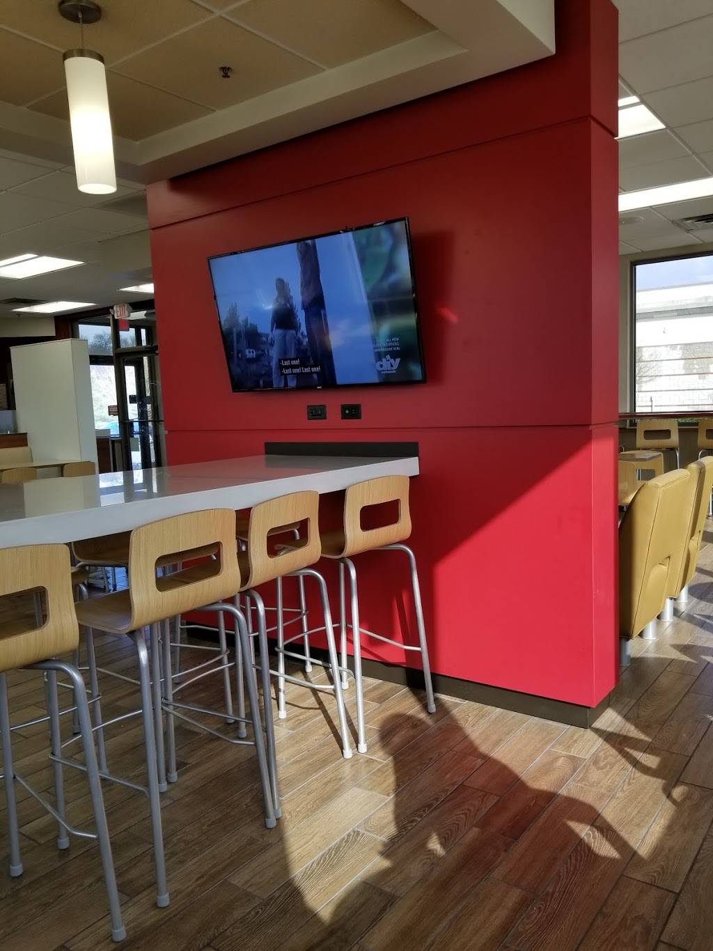 Wendys | restaurant | 330 Larkin Dr, Monroe, NY 10950, USA | 8457742747 OR +1 845-774-2747