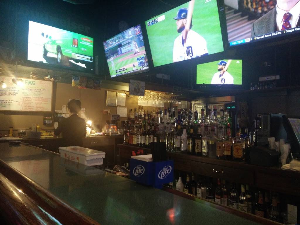 McDivots Sports Bar & Grill | restaurant | 12900 South La Grange Road, Palos Park, IL 60464, USA | 7083615687 OR +1 708-361-5687
