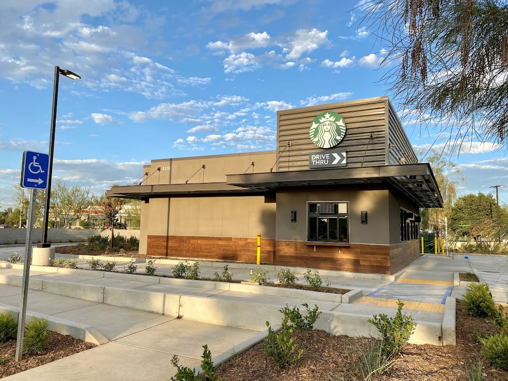 Starbucks | cafe | 1110 Country Club Dr, Madera, CA 93638, USA | 5597460029 OR +1 559-746-0029