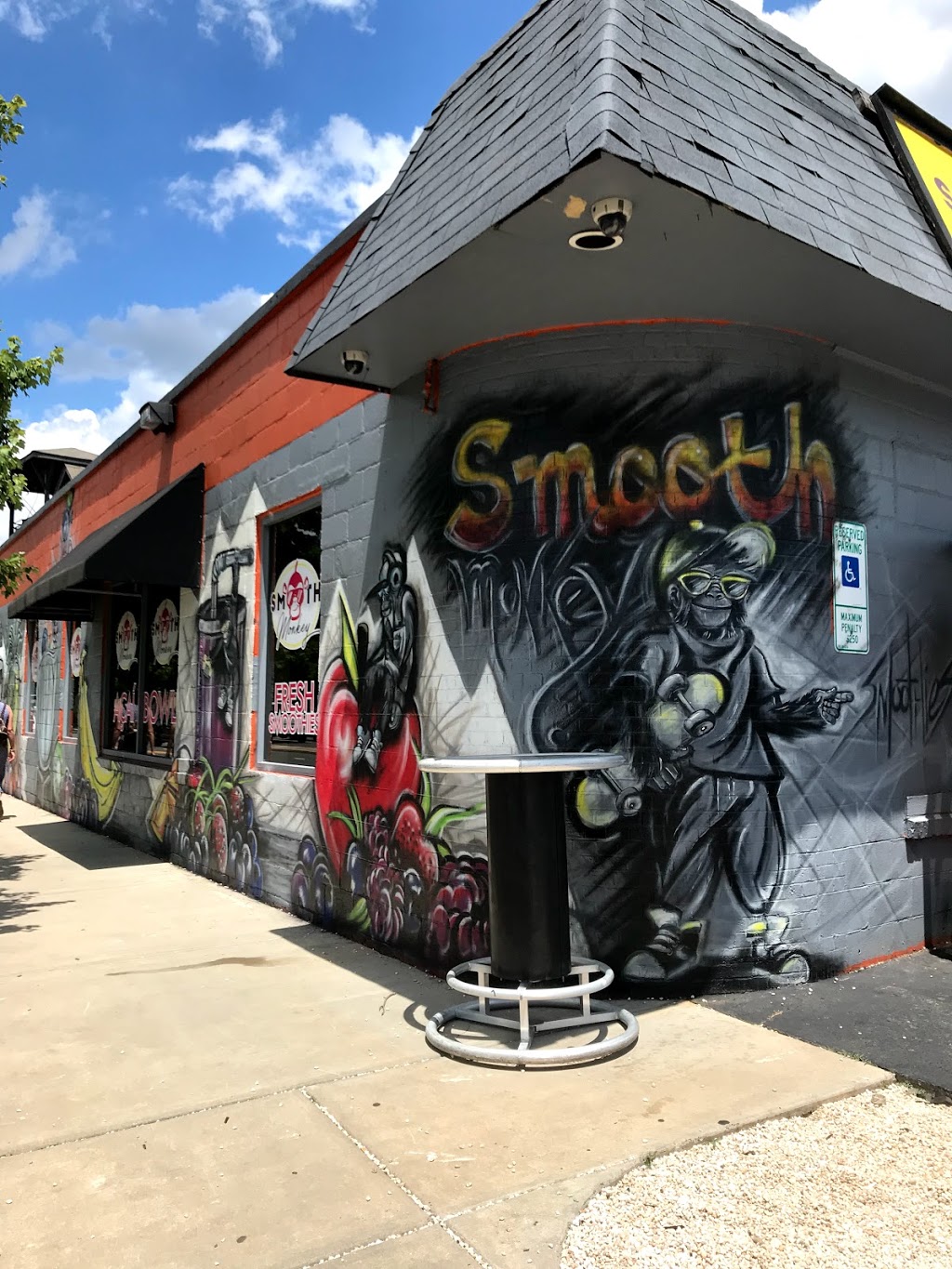 Smooth Monkey | cafe | 1801 Commonwealth Ave, Charlotte, NC 28205, USA | 7047743009 OR +1 704-774-3009