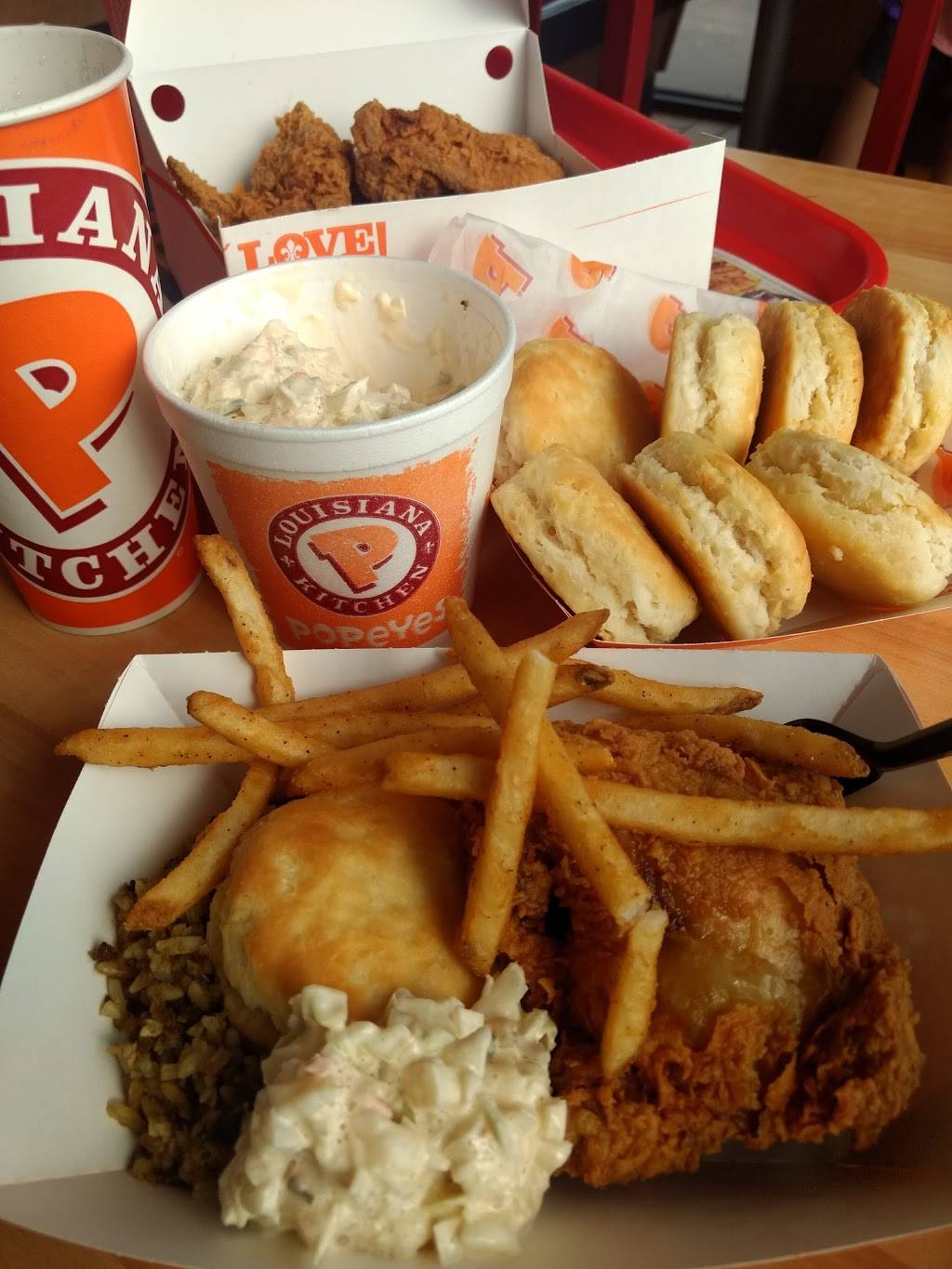 Popeyes Louisiana Kitchen | restaurant | 116 W Merritt Island Causeway, Merritt Island, FL 32952, USA | 3214525200 OR +1 321-452-5200