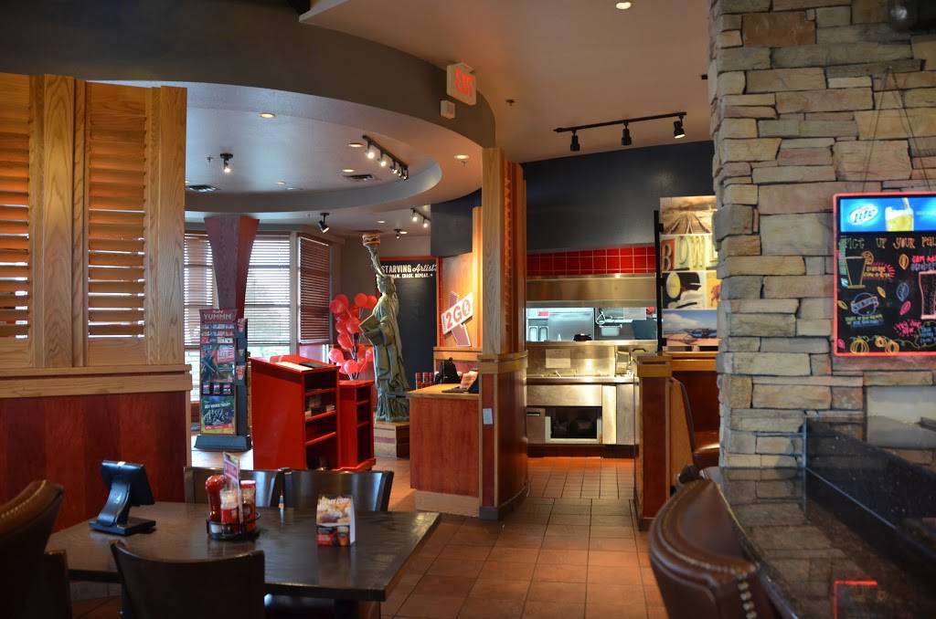 Red Robin Gourmet Burgers and Brews | restaurant | 5029 Pinnacle Square, Birmingham, AL 35235, USA | 2056610492 OR +1 205-661-0492