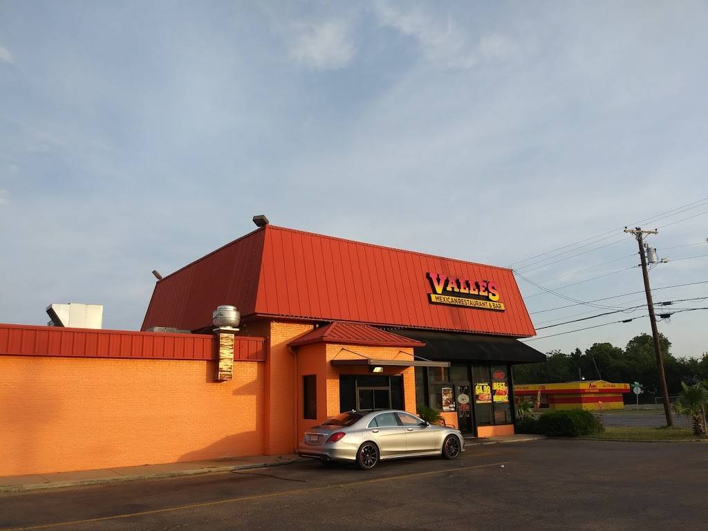 Valles Mexican Restaurant | restaurant | 900 N Valley Mills Dr, Waco, TX 76710, USA | 2543999989 OR +1 254-399-9989
