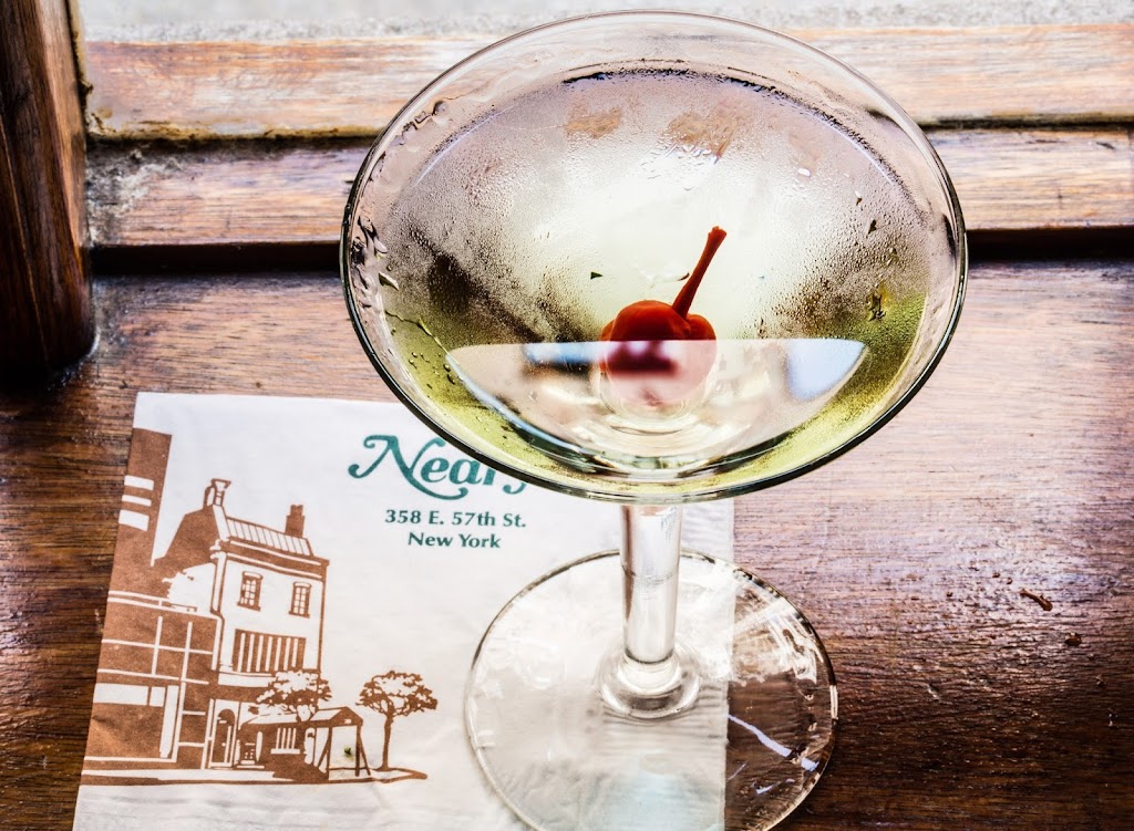 Nearys | restaurant | 358 E 57th St, New York, NY 10022, USA | 2127511434 OR +1 212-751-1434
