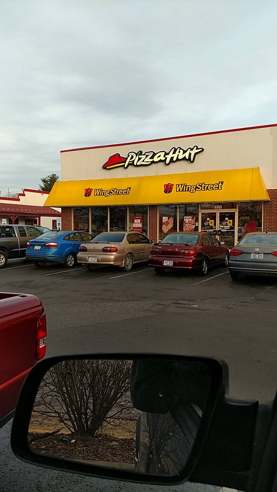 Pizza Hut | restaurant | 9705 Dixie Hwy, Louisville, KY 40272, USA | 5029331111 OR +1 502-933-1111