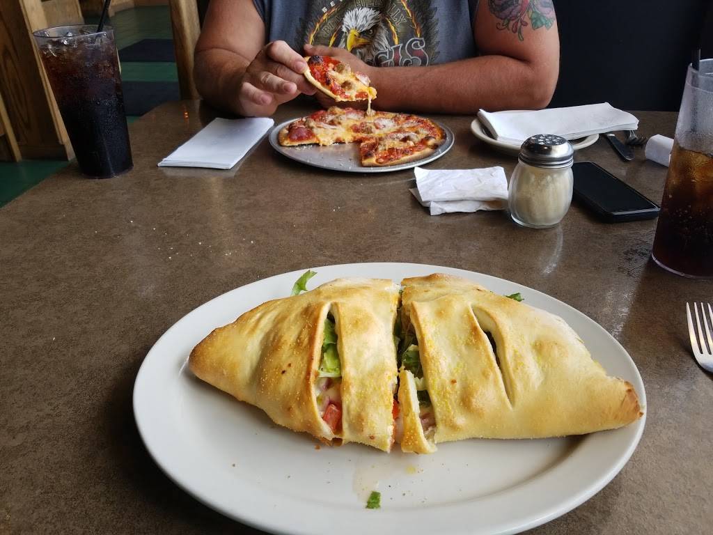 Christianos Pizza | restaurant | 1964 S Koeller St, Oshkosh, WI 54902, USA | 9208917100 OR +1 920-891-7100