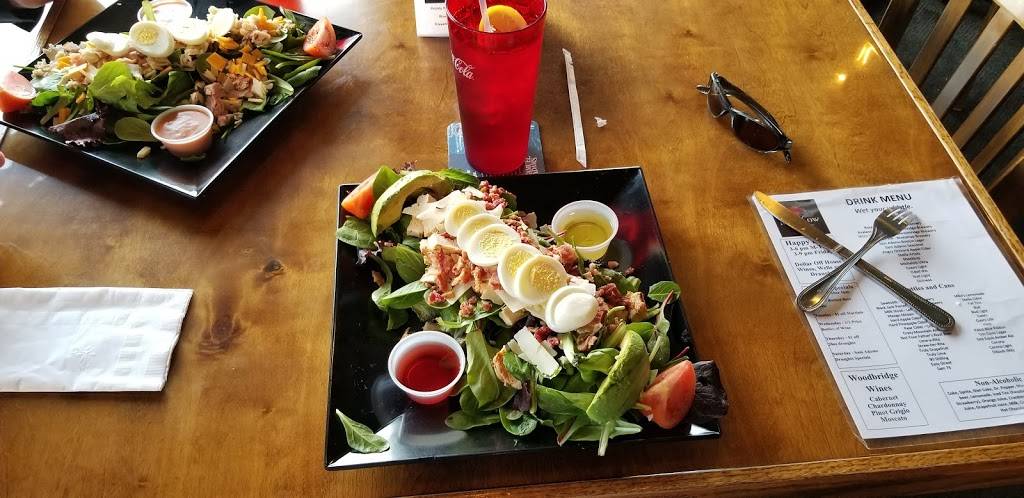 The Mad Cow Saloon | restaurant | 909 8th Ave, Greeley, CO 80631, USA | 9703565520 OR +1 970-356-5520