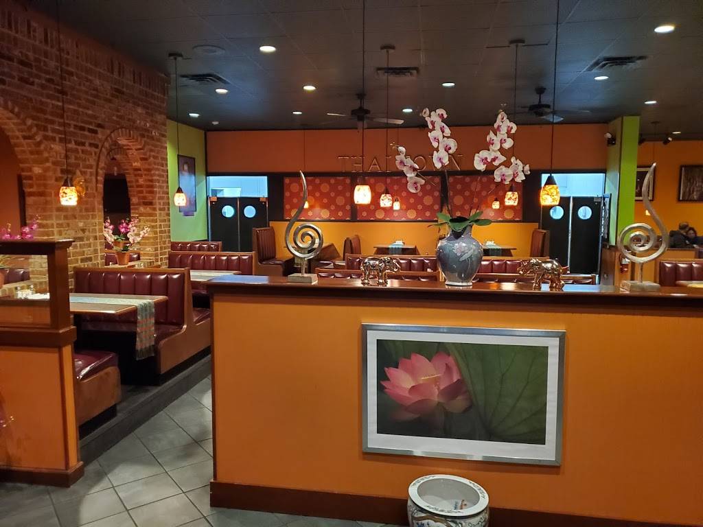 Thai Town | restaurant | 5130 W 38th St, Indianapolis, IN 46254, USA | 3177569995 OR +1 317-756-9995