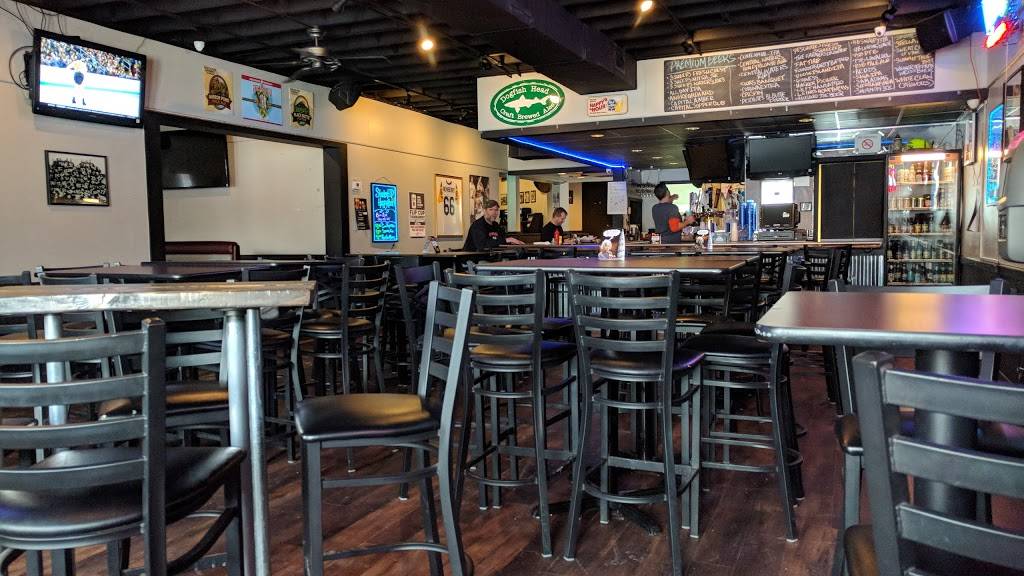 Eagles Nest Sports Bar-Grill | restaurant | 1914 Campbell Rd, La Crosse, WI 54601, USA | 6087823969 OR +1 608-782-3969