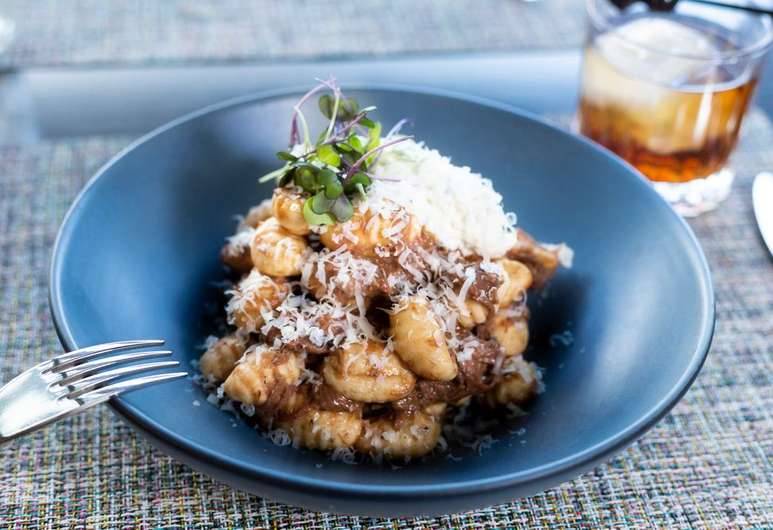 Gather: Social Lounge | restaurant | 5020 SW 30th Lane, Gainesville, FL 32608, USA | 3522408900 OR +1 352-240-8900