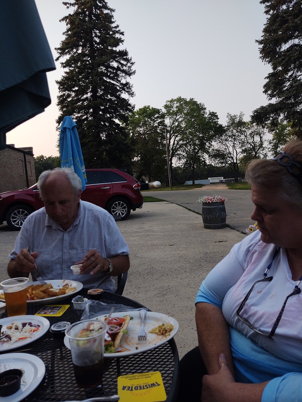 Rock Room Bar and Grill | restaurant | 1312 Coteau St, Gary, SD 57237, USA | 6052728888 OR +1 605-272-8888