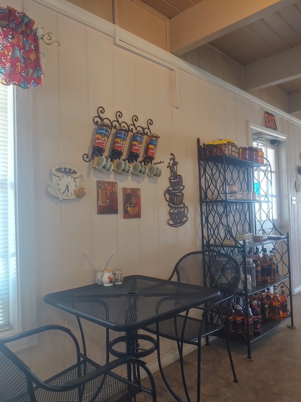 SWEETIE PIES | restaurant | 1301 W Ave D, Lovington, NM 88260, USA | 5753960678 OR +1 575-396-0678