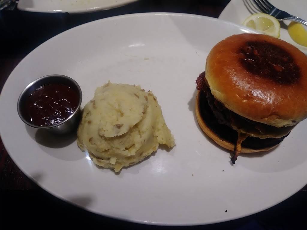 Kincaids | restaurant | 3900 Arlington Highlands Blvd Ste 113, Arlington, TX 76018, USA | 8174664211 OR +1 817-466-4211