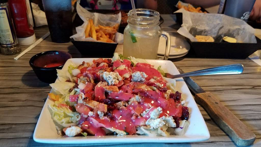 Branns Steakhouse & Grille | restaurant | 4157 Division Ave S, Wyoming, MI 49548, USA | 6165345421 OR +1 616-534-5421