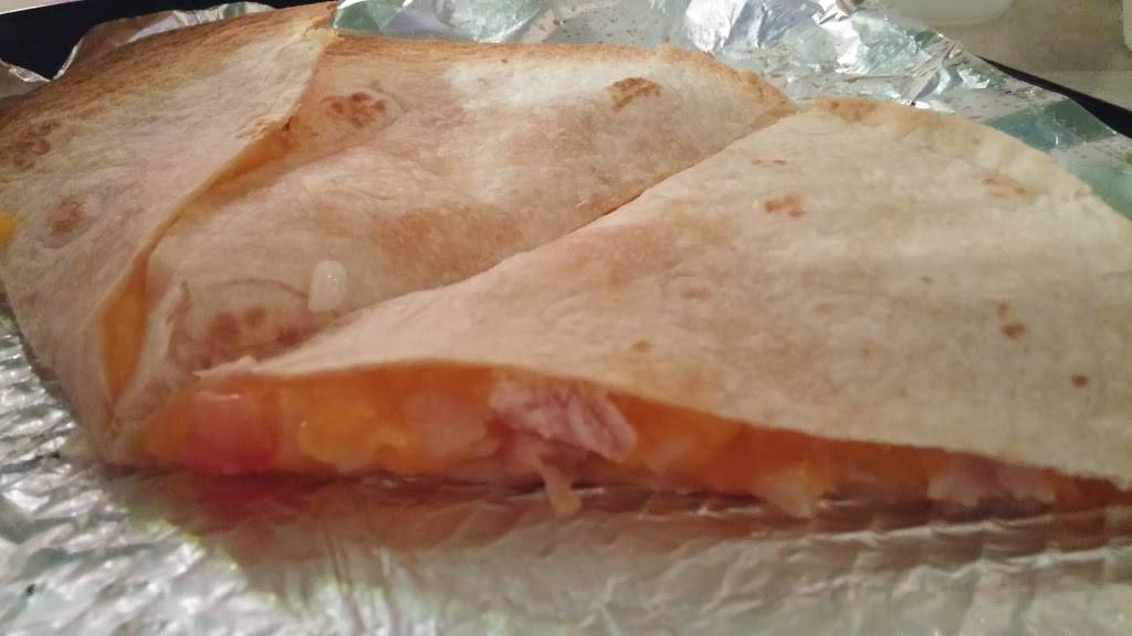 Jamestown Tavern | restaurant | 902 W Main St, Lakeside Marblehead, OH 43440, USA | 4197985615 OR +1 419-798-5615