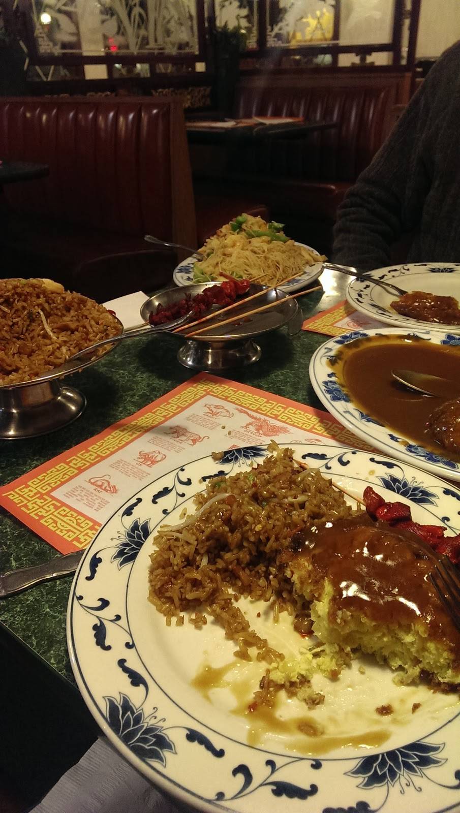 Tsing Tao | restaurant | 2613, 5765 S Packard Ave, Cudahy, WI 53110, USA | 4147445560 OR +1 414-744-5560