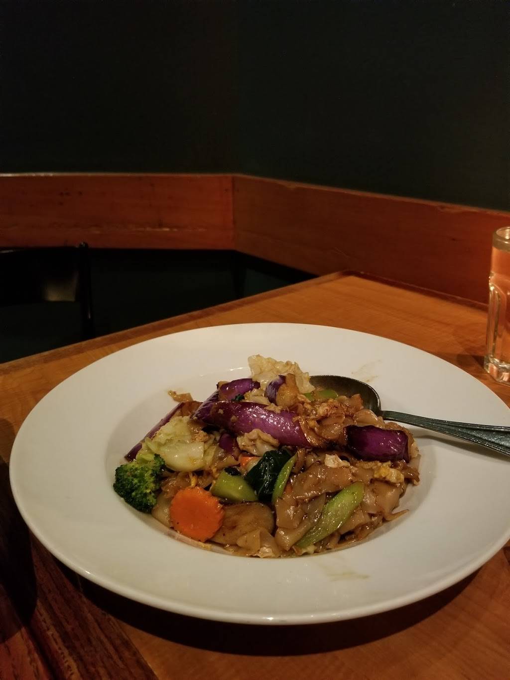 Thai Chef | restaurant | 4133 18th St, San Francisco, CA 94114, USA | 4155512433 OR +1 415-551-2433