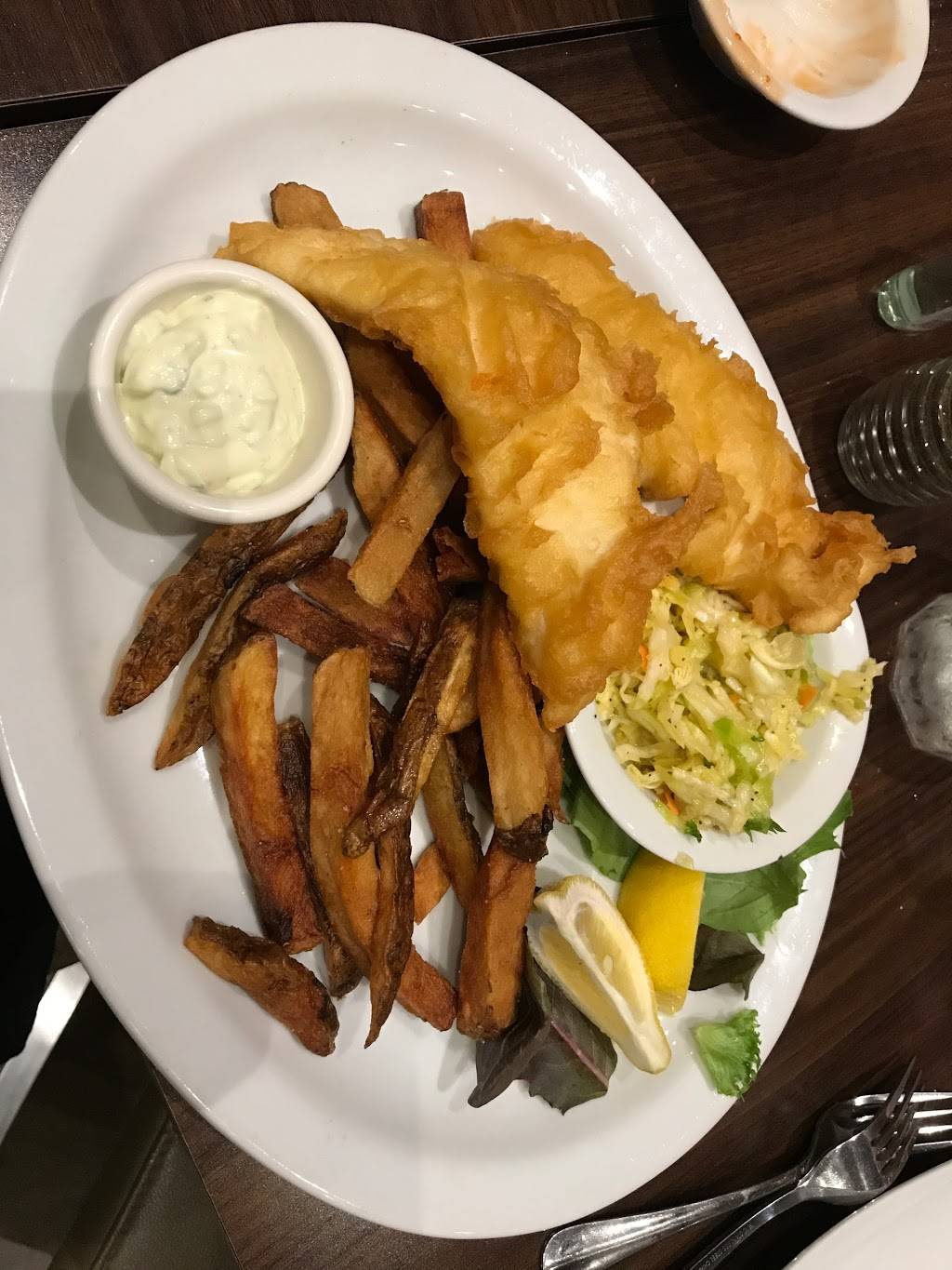 L.A. Town Grill | restaurant | 5975 Malden Rd #5, Windsor, ON N9H 1S7, Canada | 5192508383 OR +1 519-250-8383