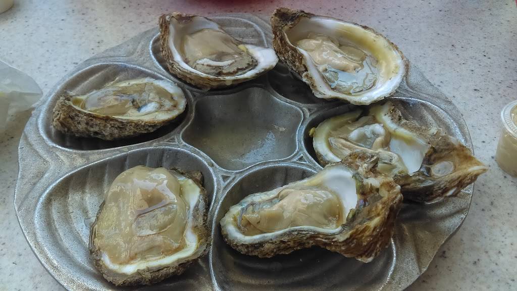 Ocean Front Bar & Grill | restaurant | 100 9th Ave N, Myrtle Beach, SC 29577, USA | 8434485142 OR +1 843-448-5142