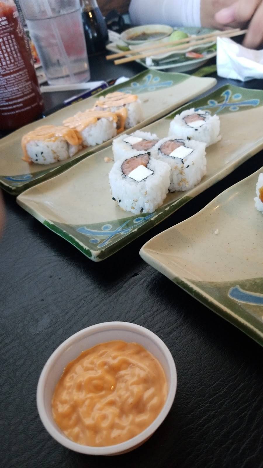 Simply Sushi | restaurant | 7117 S Redwood Rd, West Jordan, UT 84084, USA | 8016767008 OR +1 801-676-7008