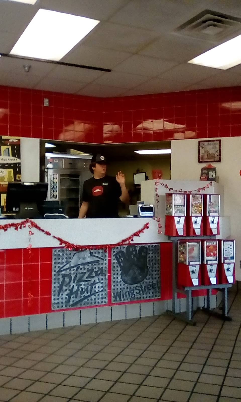 Pizza Hut | restaurant | 9420 Cuyamaca St #100, Santee, CA 92071, USA | 6195966111 OR +1 619-596-6111