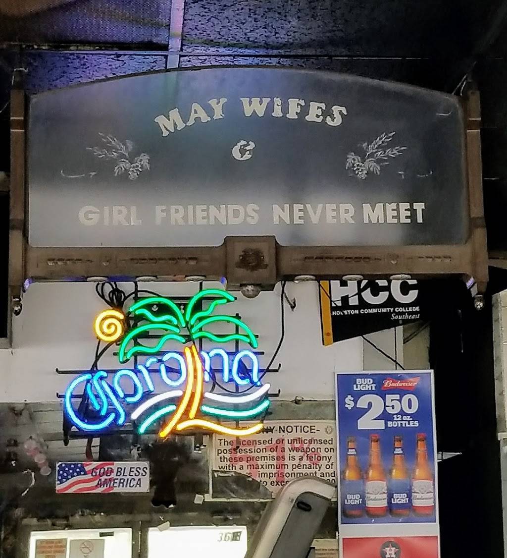 Harrisburg Country Club | restaurant | 3618 Harrisburg Blvd, Houston, TX 77003, USA | 7132378526 OR +1 713-237-8526