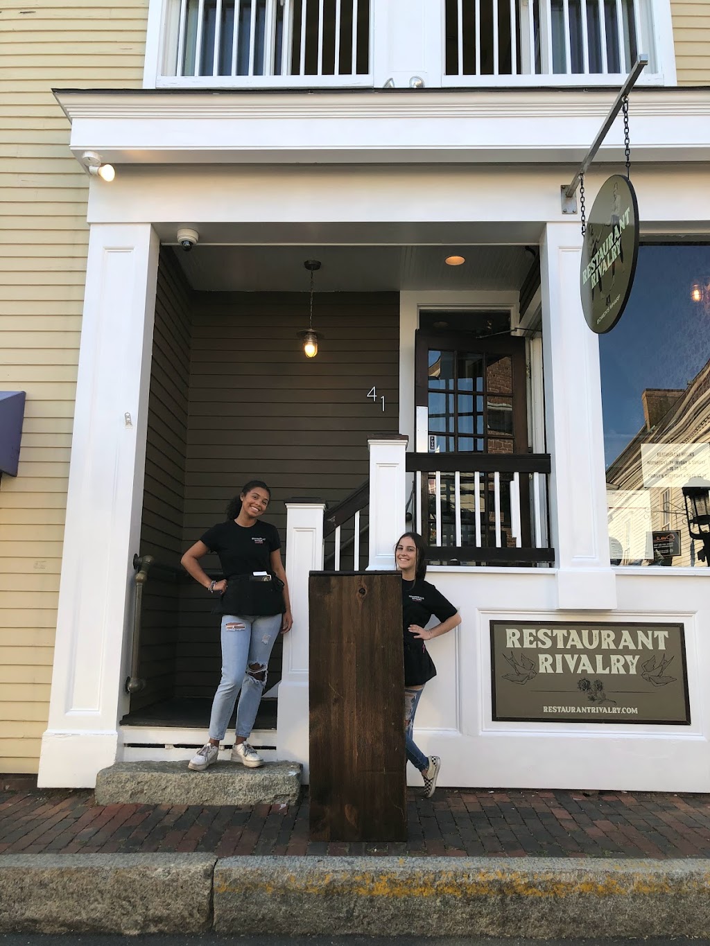 Restaurant Rivalry | restaurant | 41 Bowens Wharf, Newport, RI 02840, USA | 4016195672 OR +1 401-619-5672