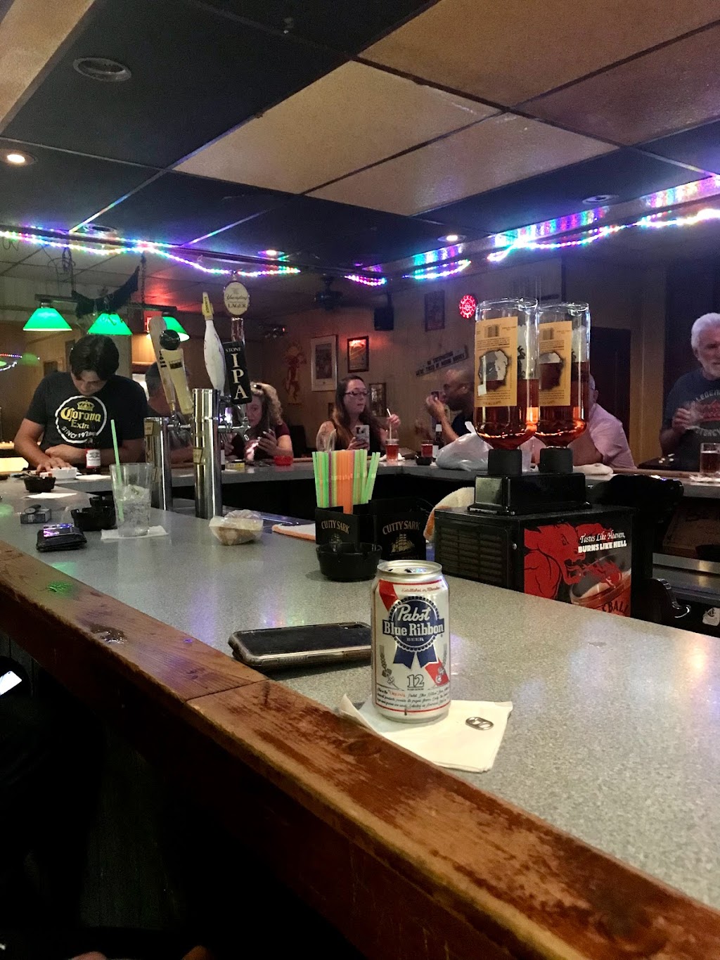 The Locker Room Bar | restaurant | 5035 Forest Hill Ave, Richmond, VA 23225, USA | 8042325999 OR +1 804-232-5999