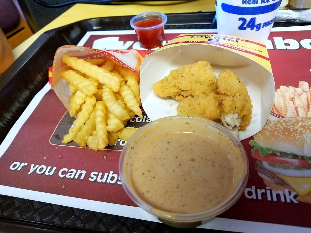 Braums Ice Cream & Burger Restaurant | restaurant | 812 S Stemmons Fwy, Lewisville, TX 75067, USA | 9722213312 OR +1 972-221-3312