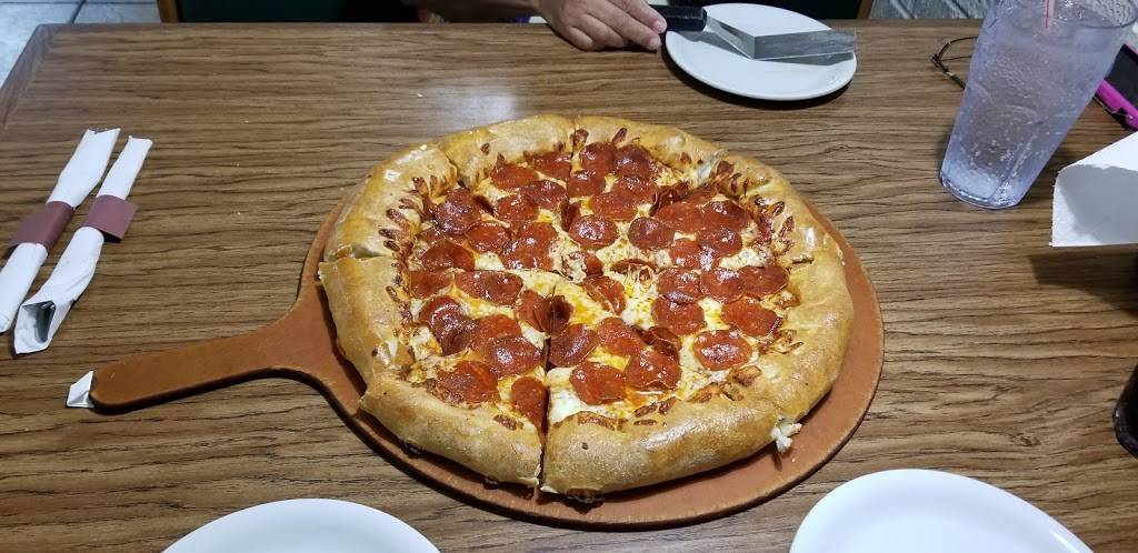 Pizza Hut | meal takeaway | 5731 NW 36th St, Miami, FL 33166, USA | 3058713179 OR +1 305-871-3179