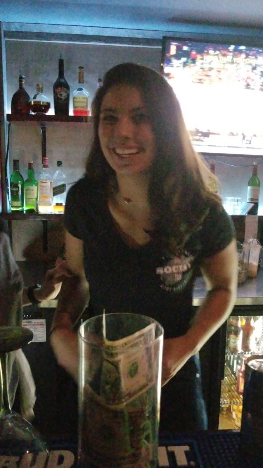 The Social Tap | restaurant | 2036 Anmoore Rd, Bridgeport, WV 26330, USA | 3048489218 OR +1 304-848-9218