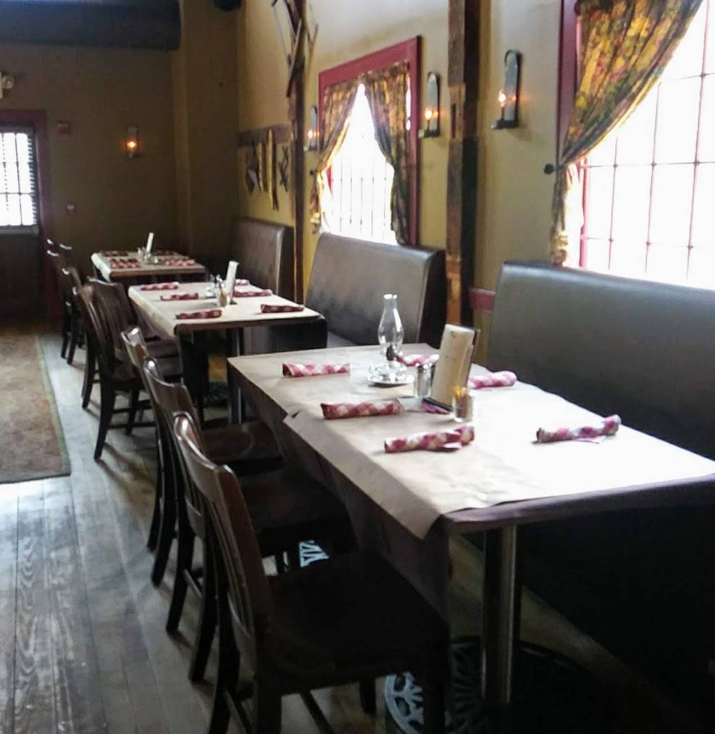 The Common Man | restaurant | 304 Daniel Webster Hwy, Merrimack, NH 03054, USA | 6034293463 OR +1 603-429-3463