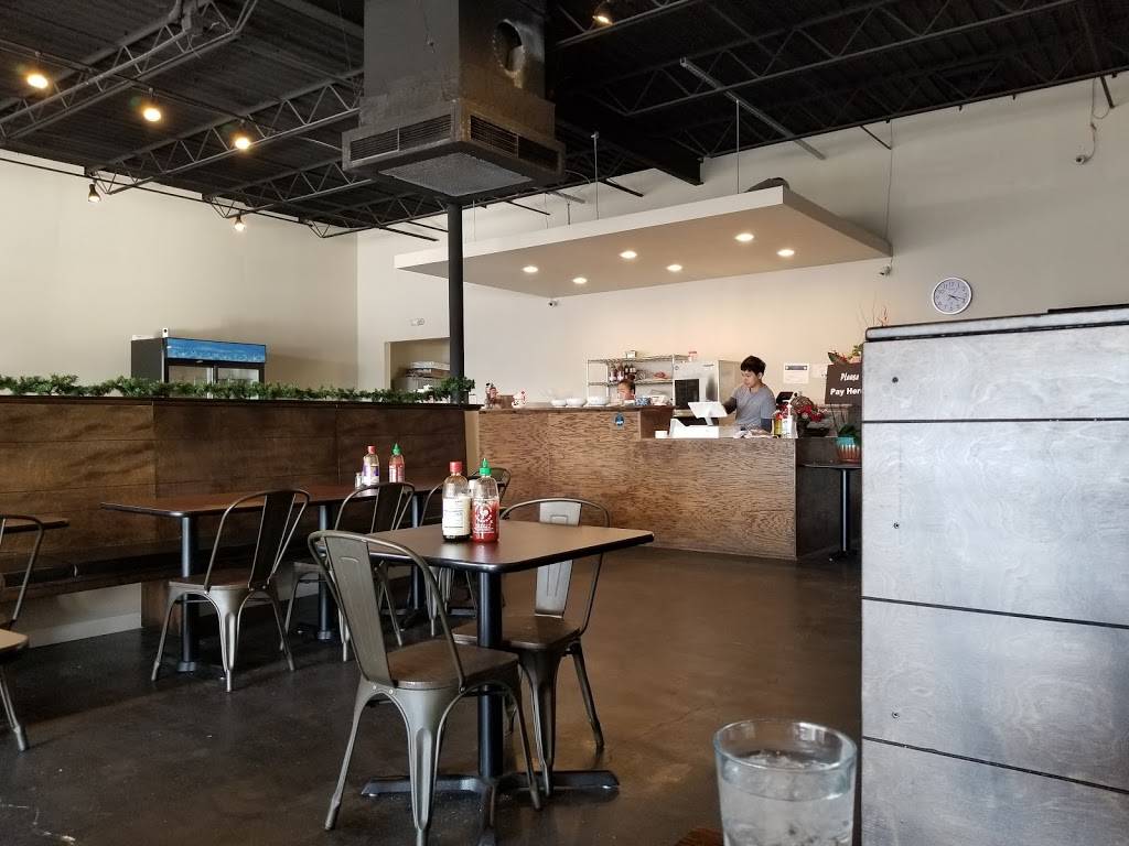 Pho Tuoi | restaurant | 6559 N Oak Trafficway, Gladstone, MO 64118, USA | 8165997941 OR +1 816-599-7941