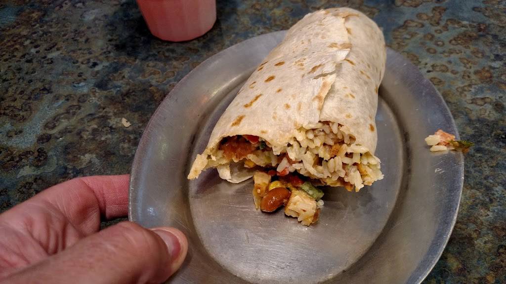 Pancheros Mexican Grill | restaurant | 3580 8th St SW, Altoona, IA 50009, USA | 5159673833 OR +1 515-967-3833