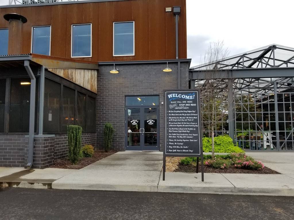 Martins Bar-B-Que Joint | restaurant | 2076 Wall St, Spring Hill, TN 37174, USA | 9314868320 OR +1 931-486-8320