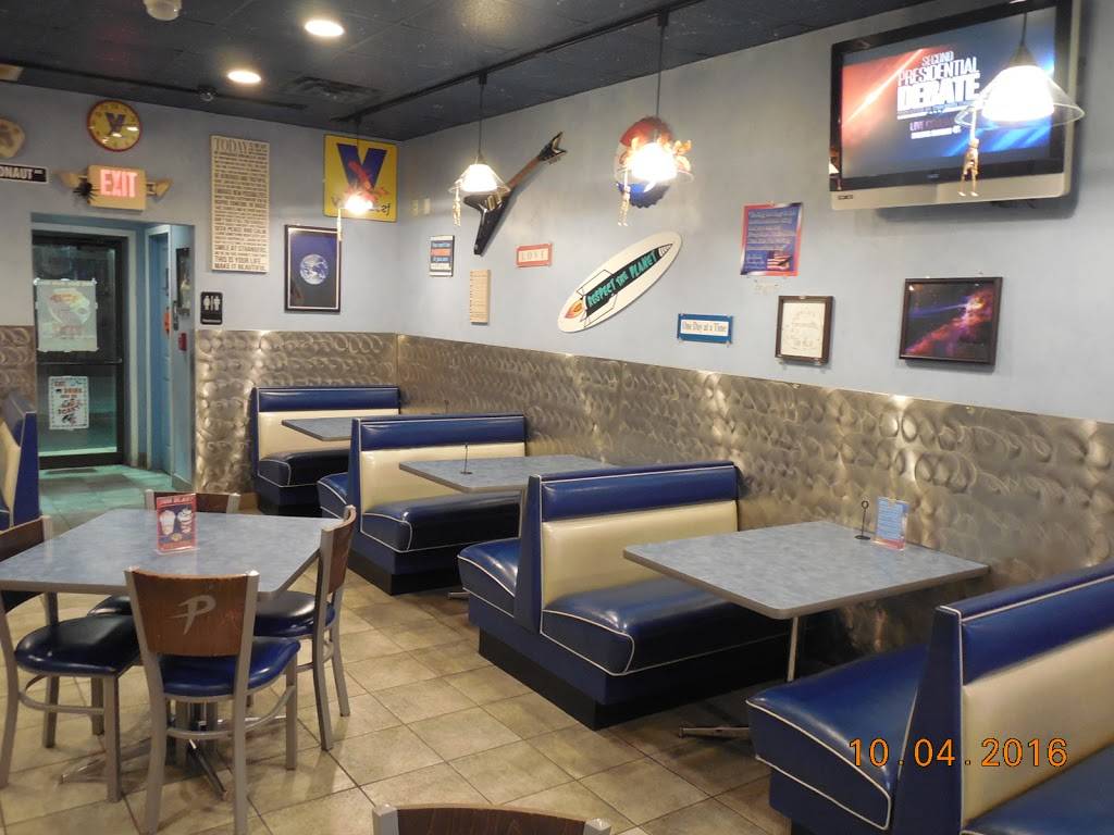 Plutos | restaurant | 10341 S Cicero Ave, Oak Lawn, IL 60453, USA | 7084252222 OR +1 708-425-2222