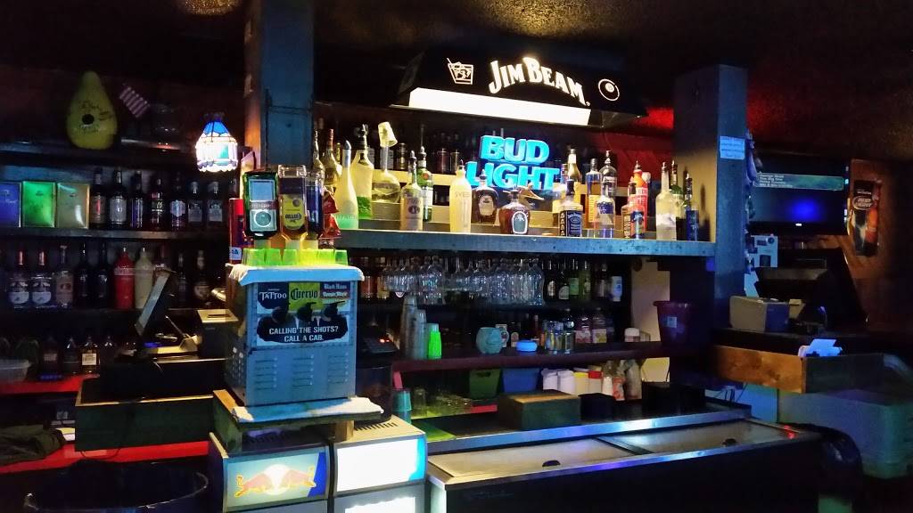 The City Bar | restaurant | 115 NW 2nd Ave, Trenton, FL 32693, USA | 3524631494 OR +1 352-463-1494