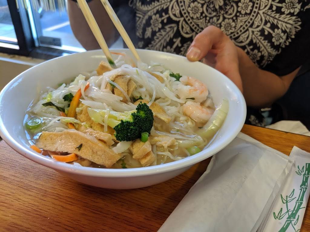 Pho Quan Viet Cuisine | restaurant | 1301 Vandiver Dr j, Columbia, MO 65202, USA | 5734490504 OR +1 573-449-0504