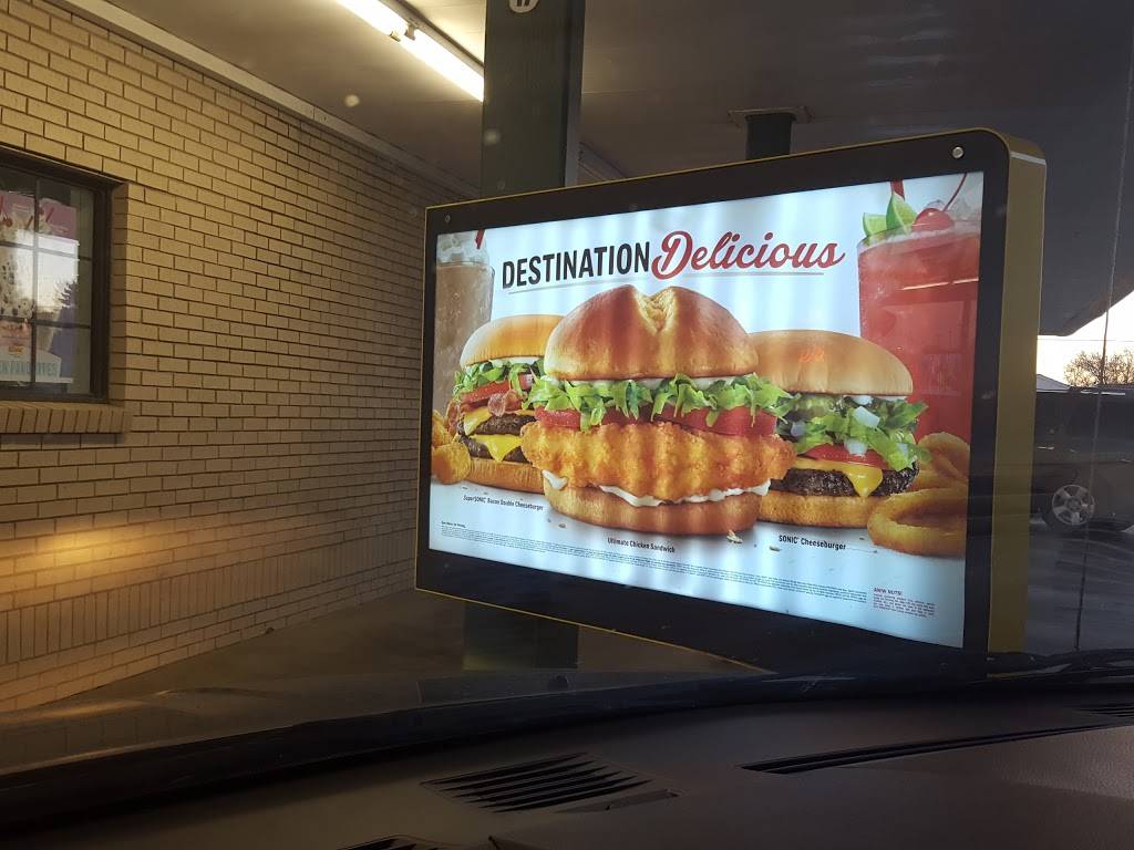 Sonic Drive-In | restaurant | 2615 Market Pl, Salina, KS 67401, USA | 7858258663 OR +1 785-825-8663