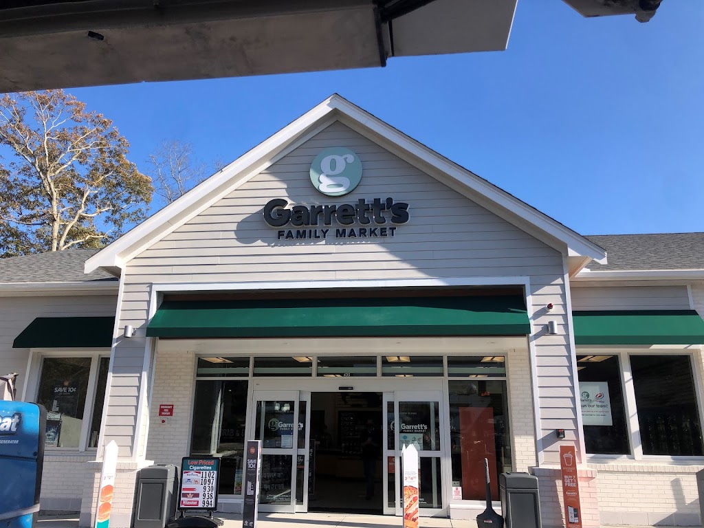 Garretts Family Market | restaurant | 435 Palmer Ave, Falmouth, MA 02540, USA | 5084571600 OR +1 508-457-1600