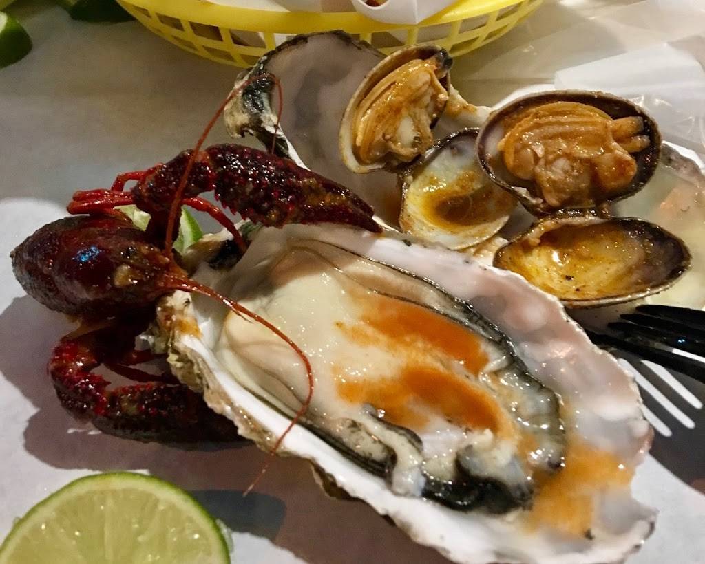 The Kickin Crab | restaurant | 6777 Westminster Blvd, Westminster, CA 92683, USA | 7147997770 OR +1 714-799-7770