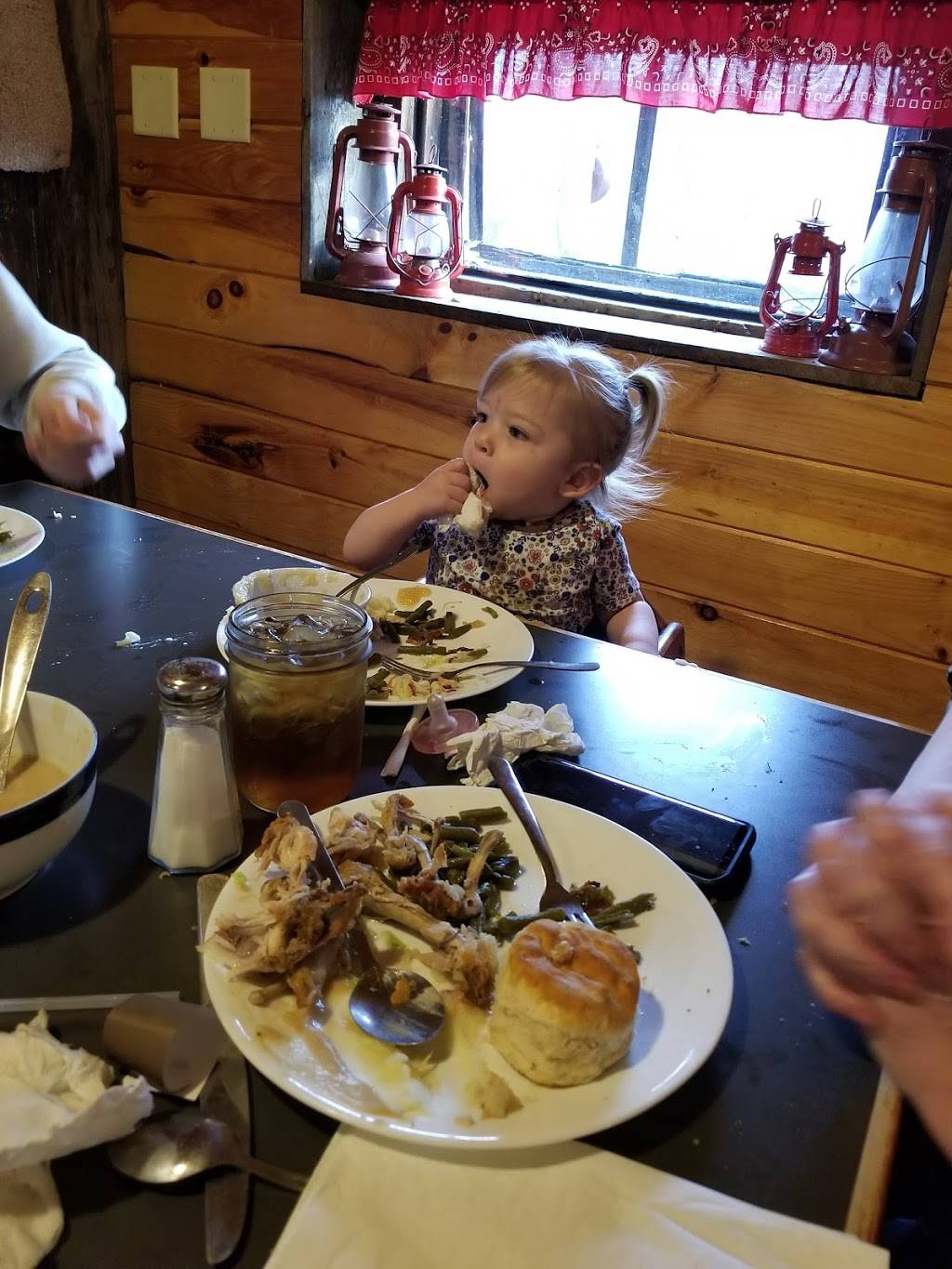 Claysville Store | restaurant | 5650 E Claysville Rd, Hartsburg, MO 65039, USA | 5736368443 OR +1 573-636-8443