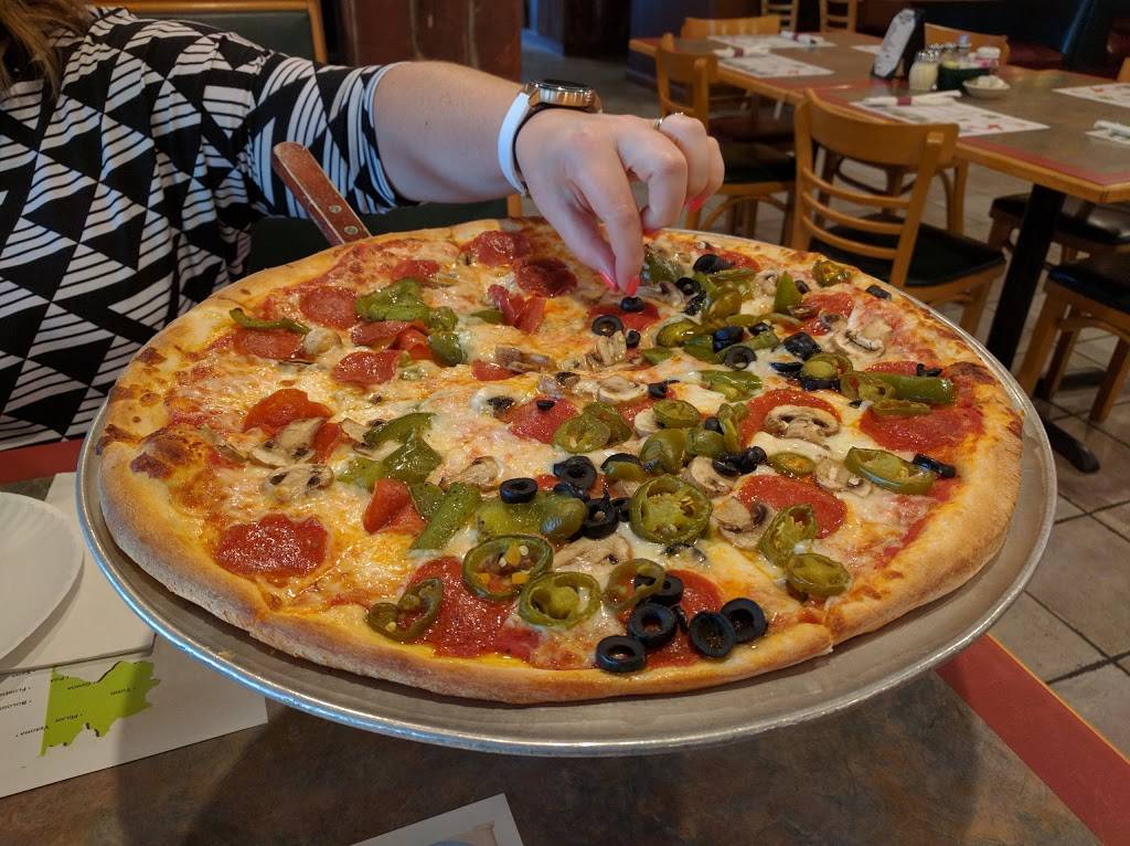 Baris Pasta & Pizza | restaurant | 1501 Pecan St #100, Pflugerville, TX 78660, USA | 5129898900 OR +1 512-989-8900