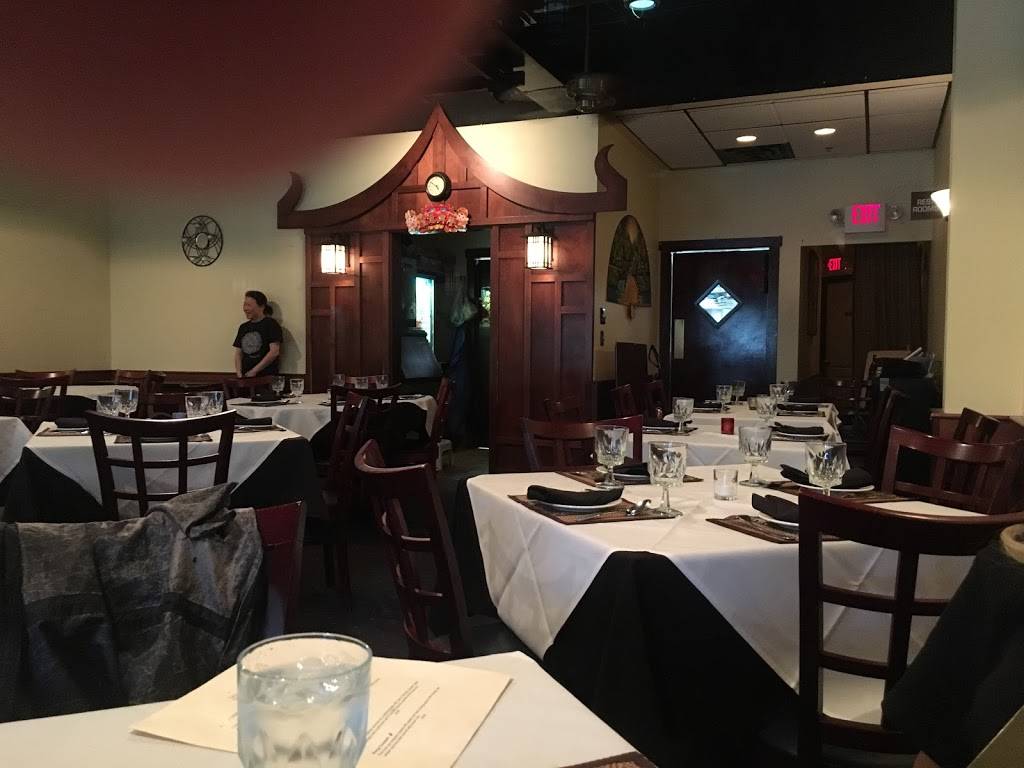 Rickys Thai | restaurant | 649 US-206, Hillsborough Township, NJ 08844, USA | 9089048038 OR +1 908-904-8038