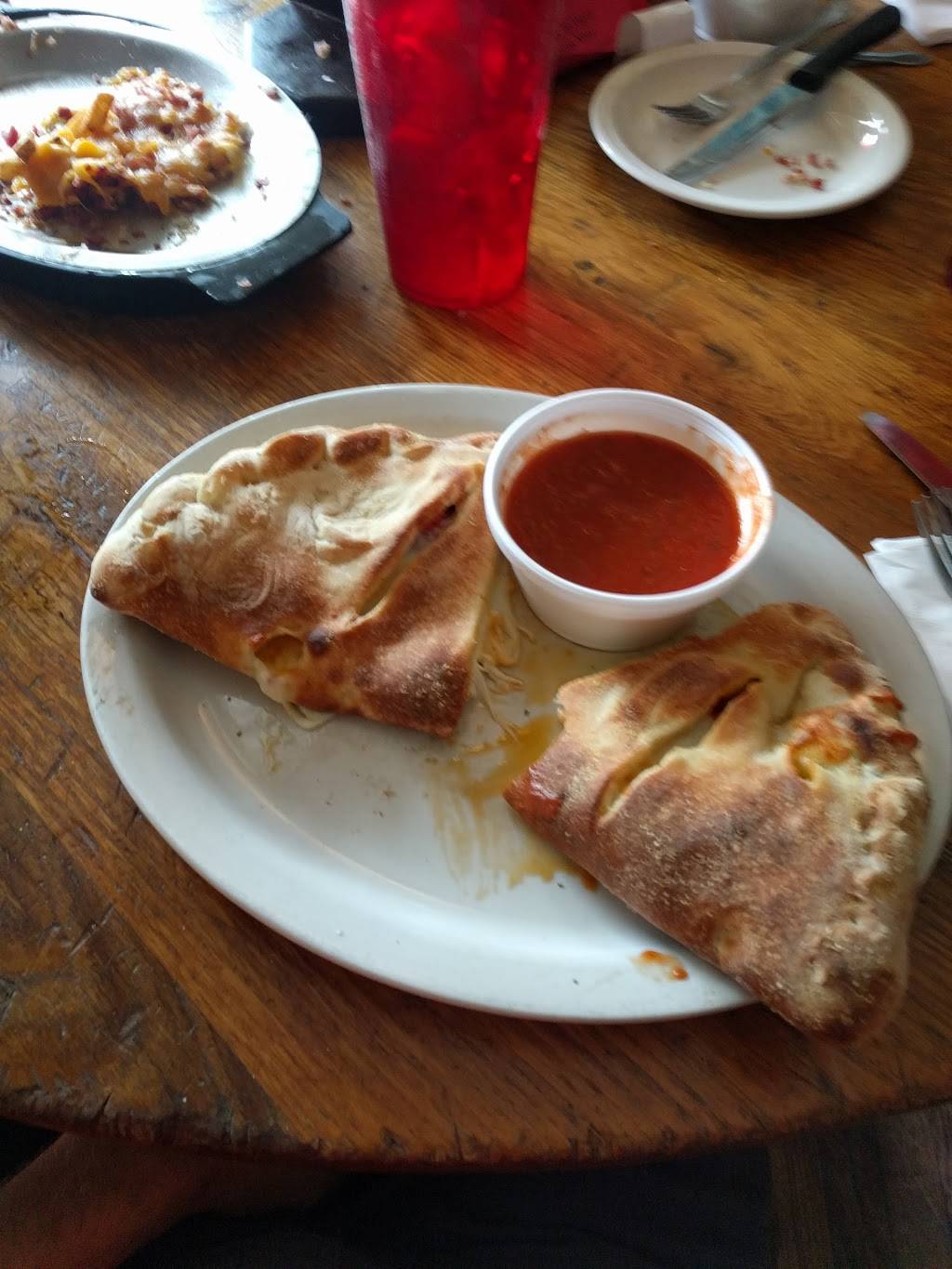 C.J.Maggies | restaurant | 309 Davis Ave, Elkins, WV 26241, USA | 3046361730 OR +1 304-636-1730